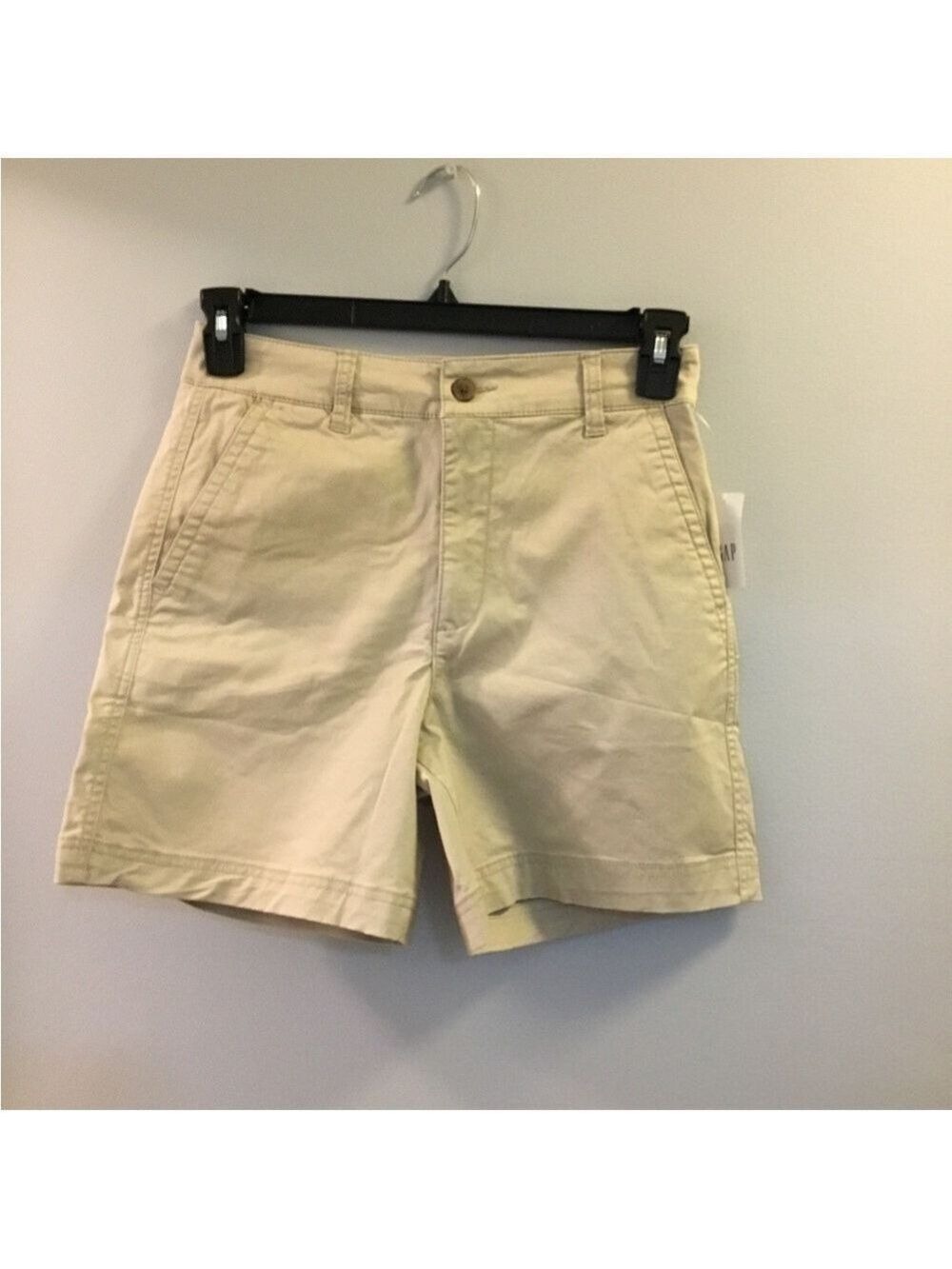Gap girlfriend khaki button zipper closure shorts Womans size 4 Tall